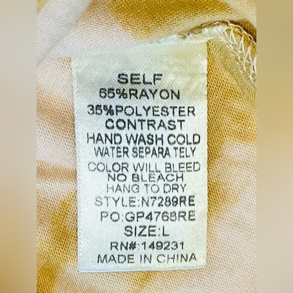 KORI Tye-Dye Pattern Women’s Oversized Top, Soft, Yellow and White, Size Large - Picture 7 of 10